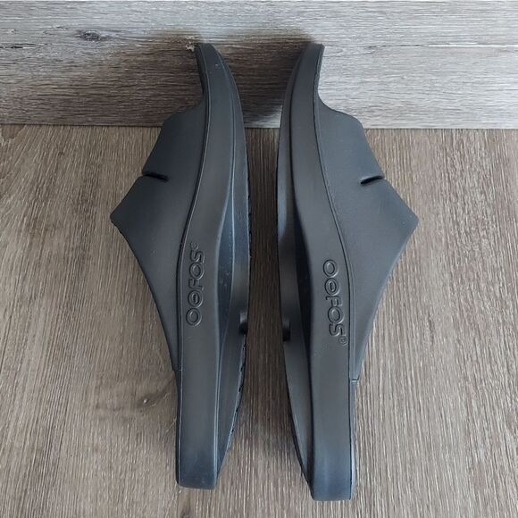 Oofos Men's OOahh Slide Sandal - Black - Size 13 - Picture 7 of 9